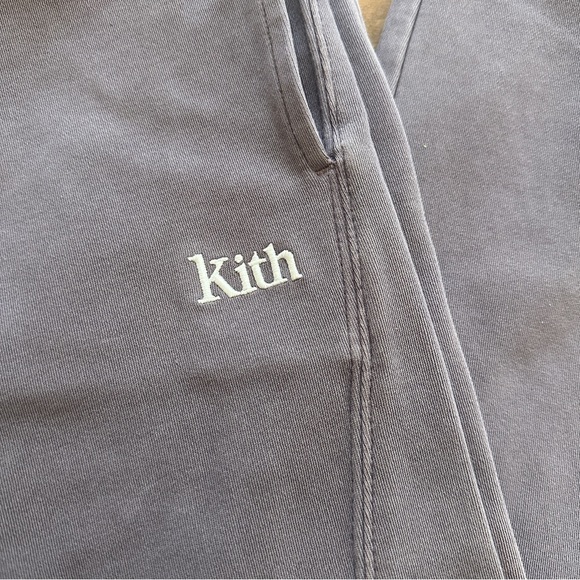 NEW Kith Women Slim Leg Sweatpant Joggers in Light Purple | size S - Picture 3 of 5